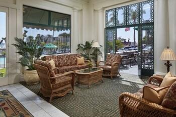 Hotel Glorietta Bay 3*
