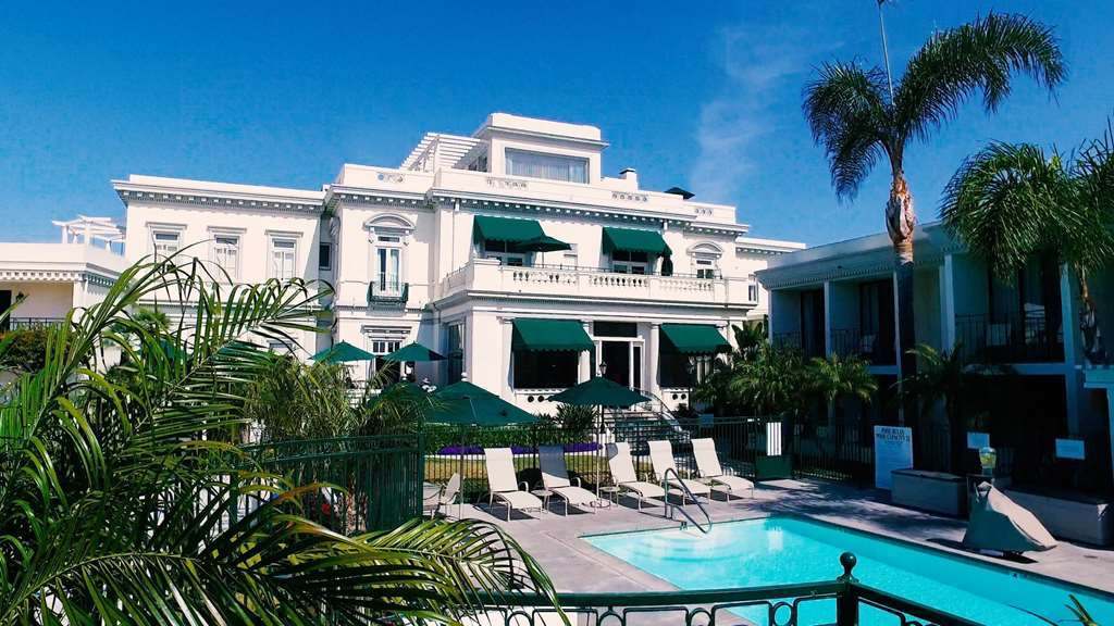 Hotel Glorietta Bay 3*