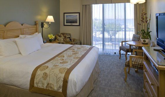 Hotel Glorietta Bay 3*
